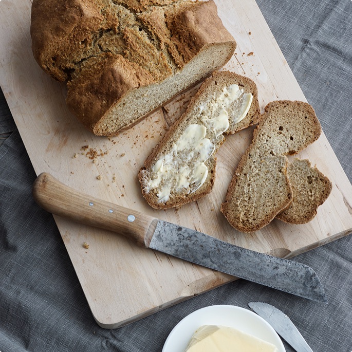 Slicing bread