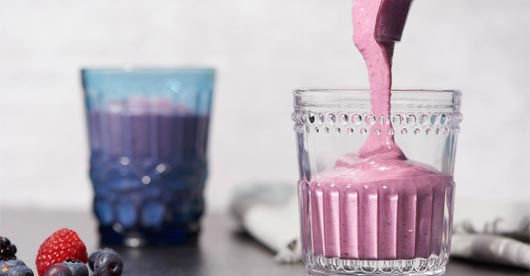 Mixed Berries and Spice Smoothie With Sustainably Made Dairy