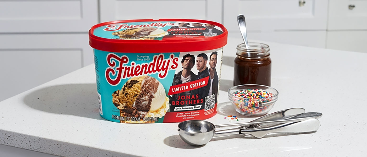 TWO DECADES, ONE SWEET COLLAB: JONAS BROTHERS AND FRIENDLY'S CREATE ANNIVERSARY ICE CREAM MAGIC