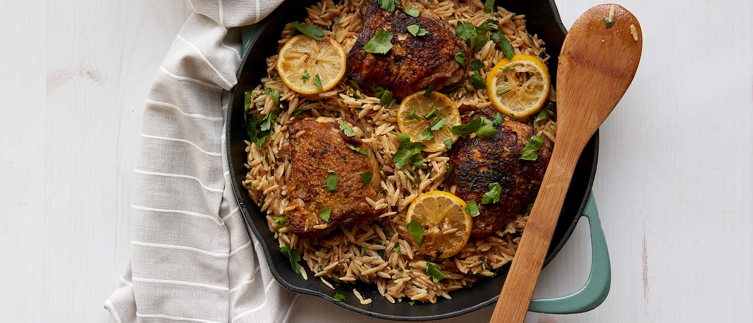 OPEN-PAN LEMON PARSLEY CHICKEN ORZO SKILLET (ONE-PAN DINNER)