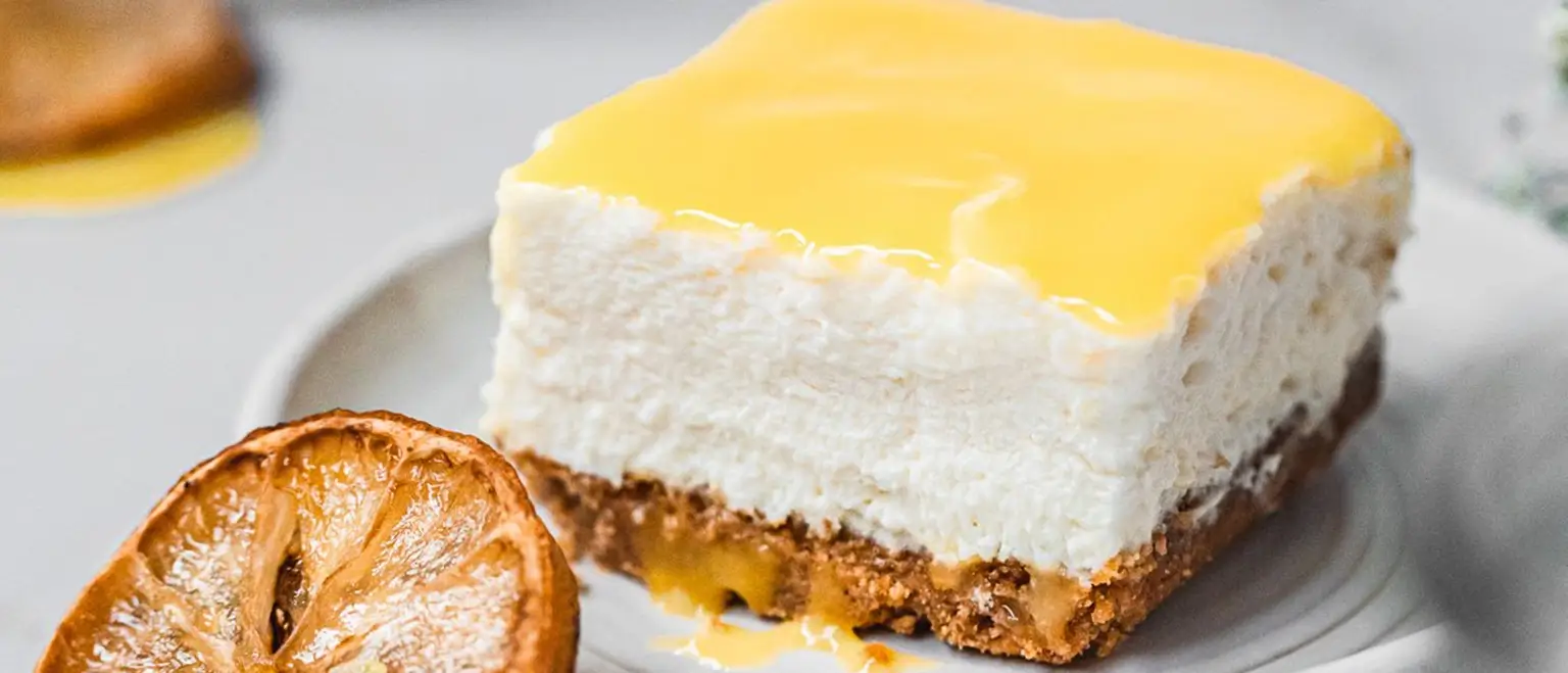 No-Bake Lemon Curd Cheesecake Bars