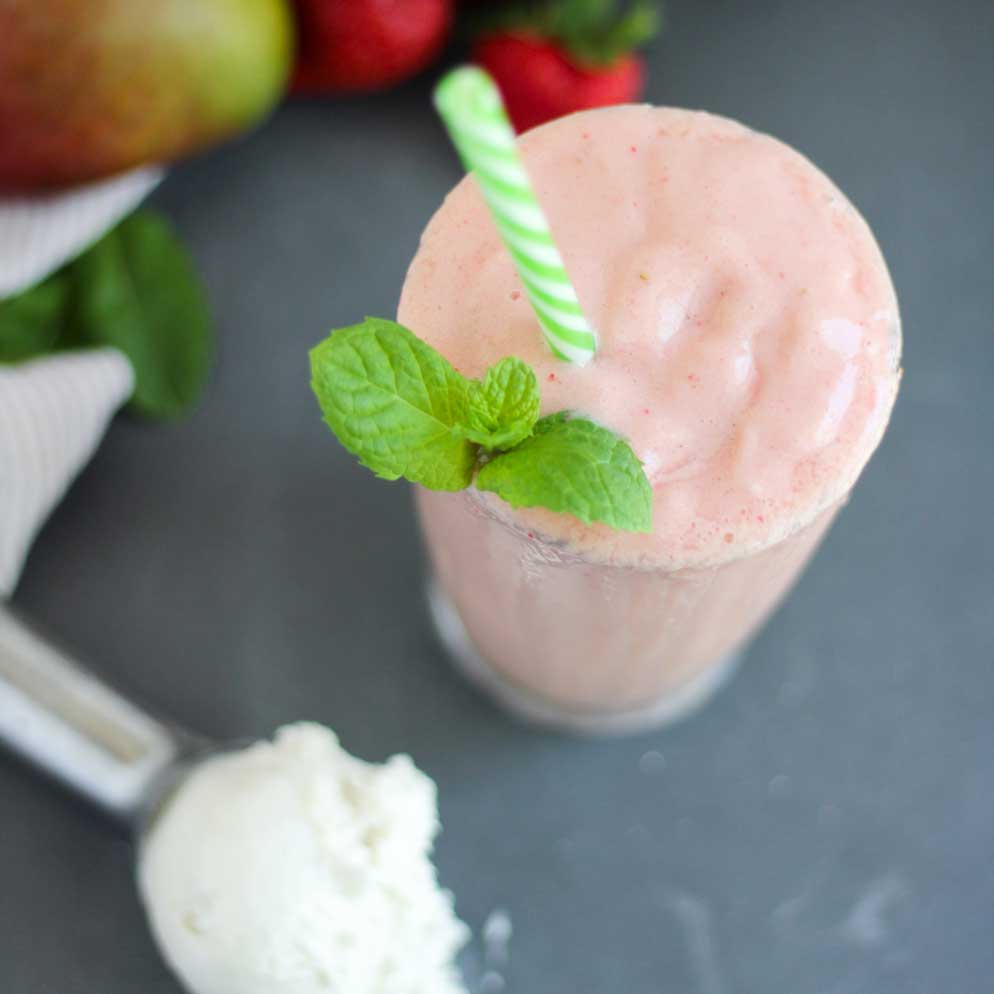 STRAWBERRY MANGO JULIUS