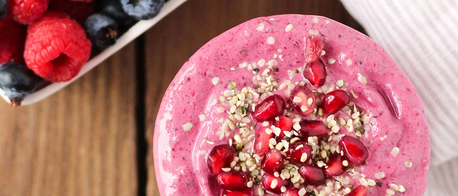 Pomberry Smoothie with Cottage Cheese and Berries